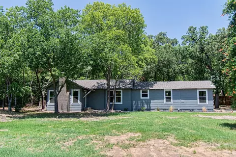 222 W Shady Shores Rd, Shady Shores, TX 76208
