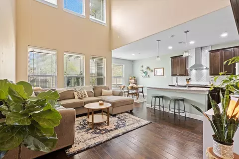 1009 Brook Forest Ln, Euless, TX 76039 photo 3