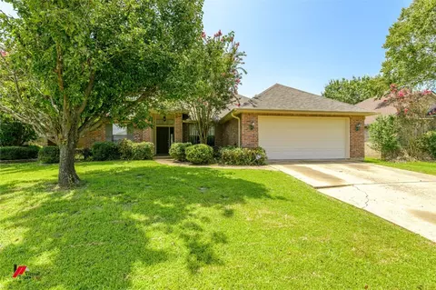 329 Fletcher Dr, Bossier City, LA 71112