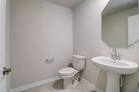 Bath - 2629 Acadia Dr, Corinth, TX 76210 photo 1 of 4