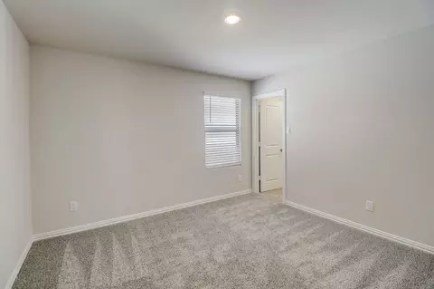 Bedroom - 2629 Acadia Dr, Corinth, TX 76210 photo 2 of 7