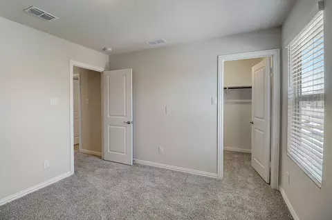 Bedroom - 2629 Acadia Dr, Corinth, TX 76210 photo 5 of 7