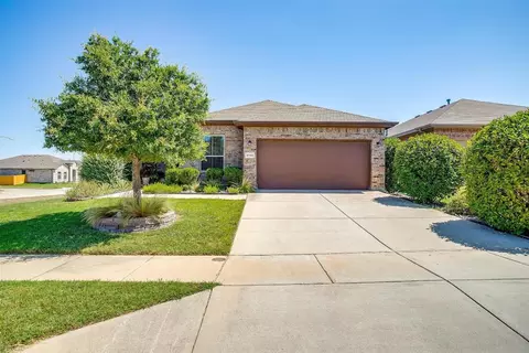 4705 Elkhart Dr, Crowley, TX 76036