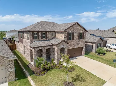 809 Adair Dr, Aubrey, TX 76227