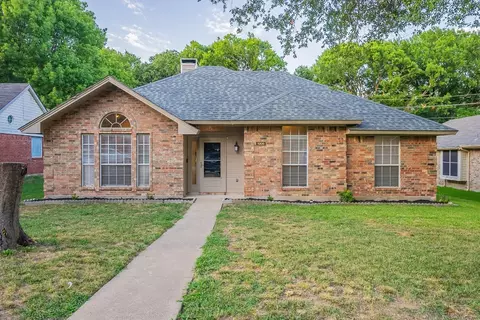 1906 Elm Creek Dr, Garland, TX 75040