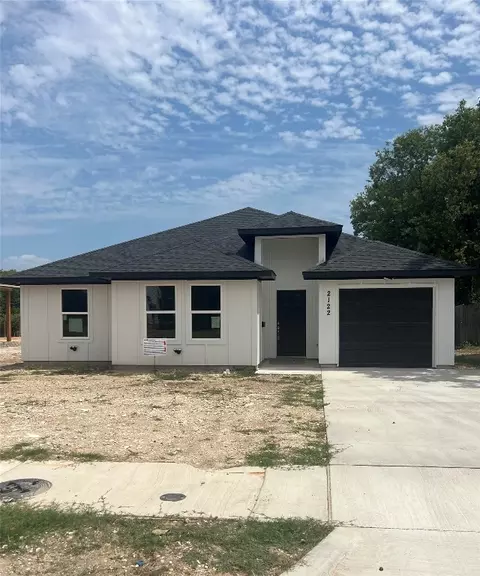 2122 Harrell Ave, Dallas, TX 75203