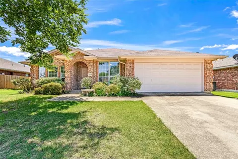 7610 Northpoint Dr, Rowlett, TX 75089