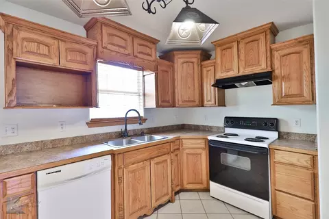 1257 S San Jose Dr, Abilene, TX 79605