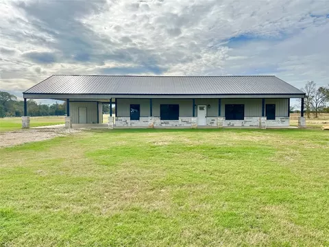 195 2213, Palestine, TX 75803