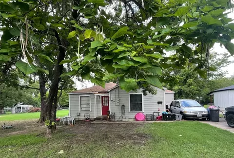 1036 Davis N St, Sulphur Springs, TX 75482