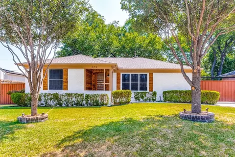 309 Easton Rd, Dallas, TX 75218