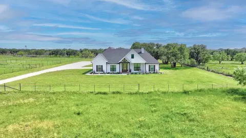 1021 Turkey Meadows Ln, Weatherford, TX 76088