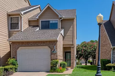 423 Maple Leaf Dr, Duncanville, TX 75137