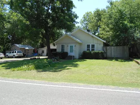 1005 Bishop St, Commerce, TX 75428