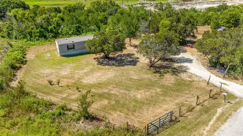 2708 Frontier Trl, Granbury, TX 76048