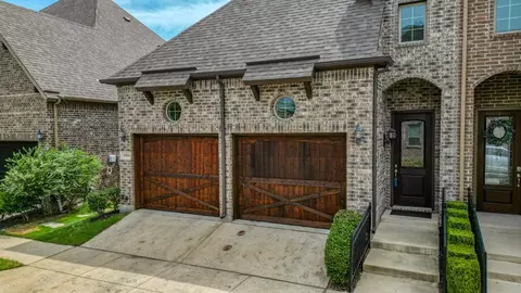 6504 Briar Pointe Dr, North Richland Hills, TX 76182