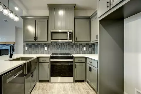 258 Legacy Blvd, Weatherford, TX 76085