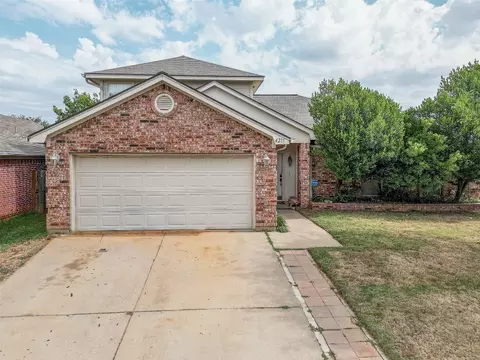 4211 Bent Oaks Dr, Arlington, TX 76001