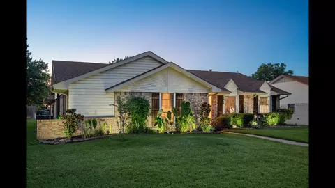 2913 Emerald Dr, Mesquite, TX 75150