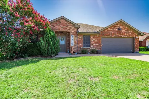 424 Geren Dr, Lavon, TX 75166