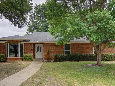 1113 Valerie Dr, Cedar Hill, TX 75104