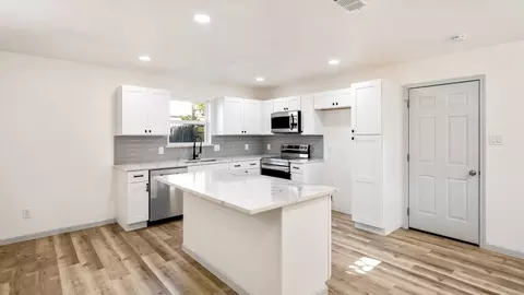 3001 Needles St, Euless, TX 76040