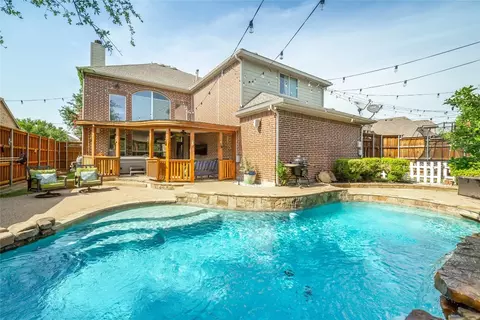 208 Creekside Dr, Murphy, TX 75094