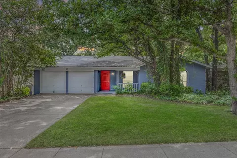 2621 Colleen Dr, Arlington, TX 76016