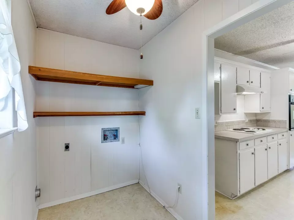  1515 Roberts Cut Off Rd, River Oaks, TX 76114 photo 7