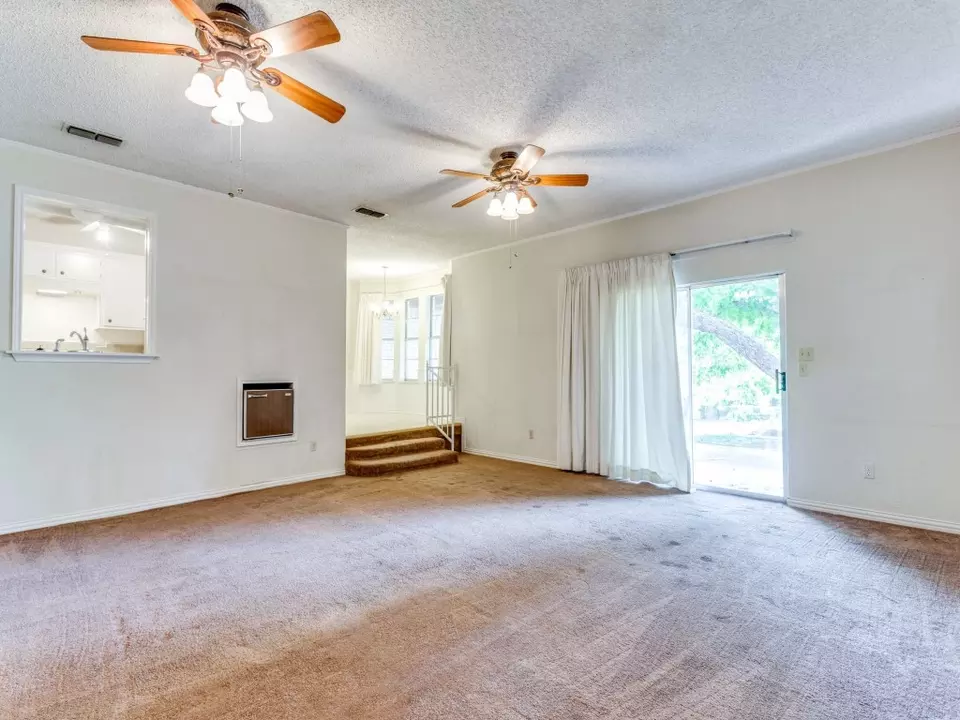  1515 Roberts Cut Off Rd, River Oaks, TX 76114 photo 3
