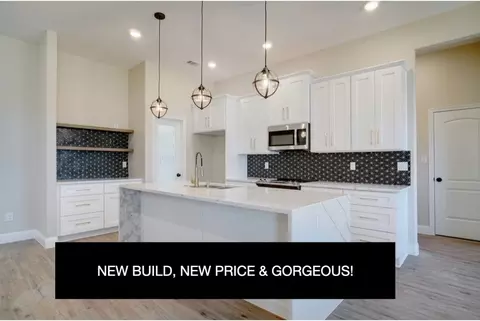 5722 Stonegate Cir, Granbury, TX 76048