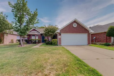 2608 Loon Lake Rd, Denton, TX 76210