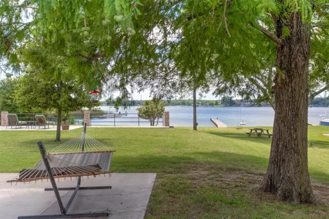 1113 Pelican Dr S, Pelican Bay, TX 76020