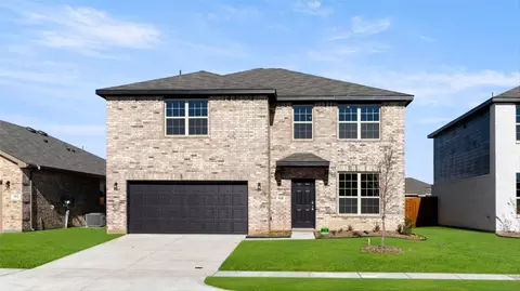 948 Ravenwood Ln, Van Alstyne, TX 75495