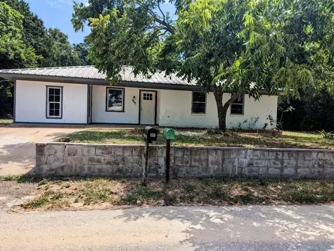 109 S Mcgee St, Athens, TX 75751