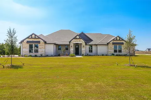 51 Woodbury Ct, Waxahachie, TX 75167