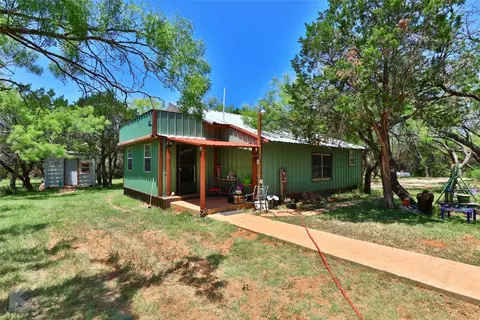 742 Dan Moody St, Buffalo Gap, TX 79508