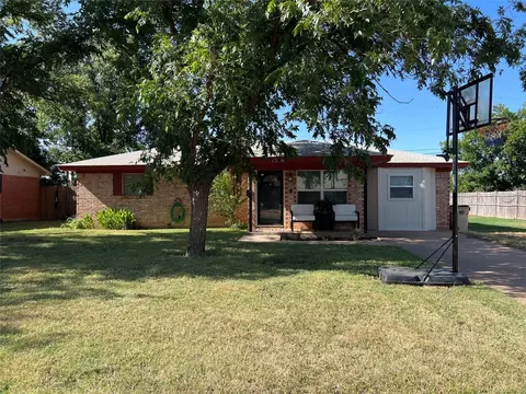 1516 Sunset St, Merkel, TX 79536