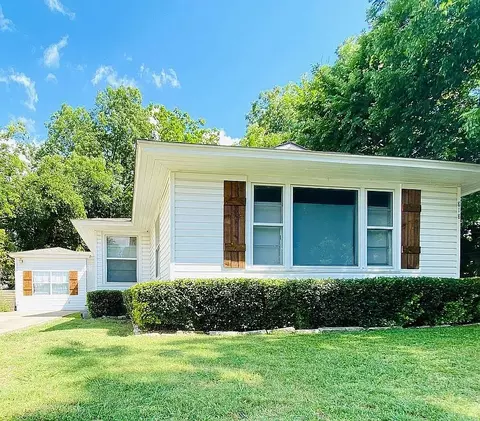 818 Featherston St, Cleburne, TX 76033