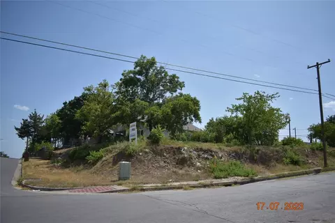 2121 Lee Ave, Fort Worth, TX 76164