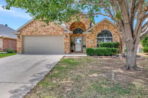 6941 Stockton Dr, Fort Worth, TX 76132