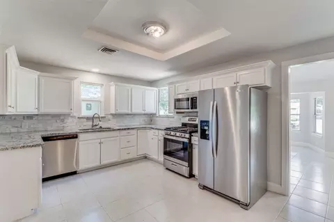 3922 Mercury St, Haltom City, TX 76111