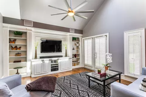 4649 W Mockingbird Ln, Highland Park, TX 75209