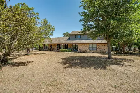 241 Floras Rd, Aledo, TX 76008
