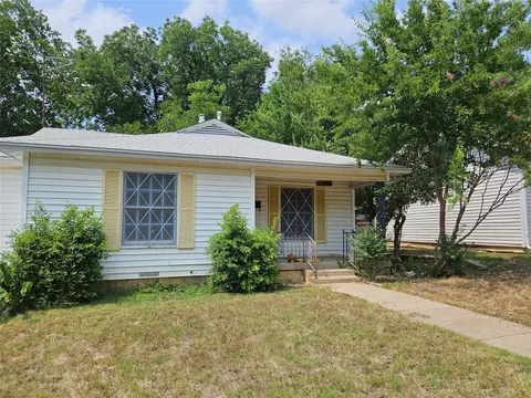 3504 W Gambrell St, Fort Worth, TX 76133