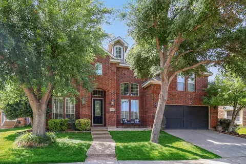 8391 Navisota Dr, Lantana, TX 76226