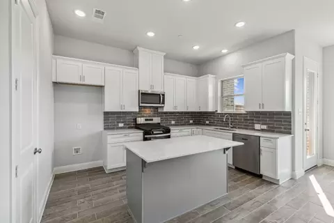 825 Blue Bell Trl, Plano, TX 75075