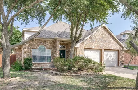 8006 Saint Fillans Ln, Rowlett, TX 75089