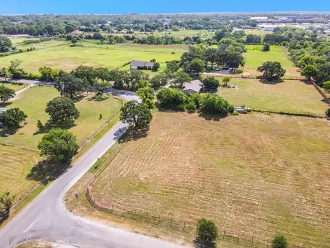 701 Ranchette Dr, Joshua, TX 76058