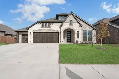 645 Winters Dr, Waxahachie, TX 75165